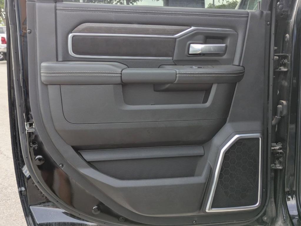 new 2025 Ram 2500 car, priced at $77,125