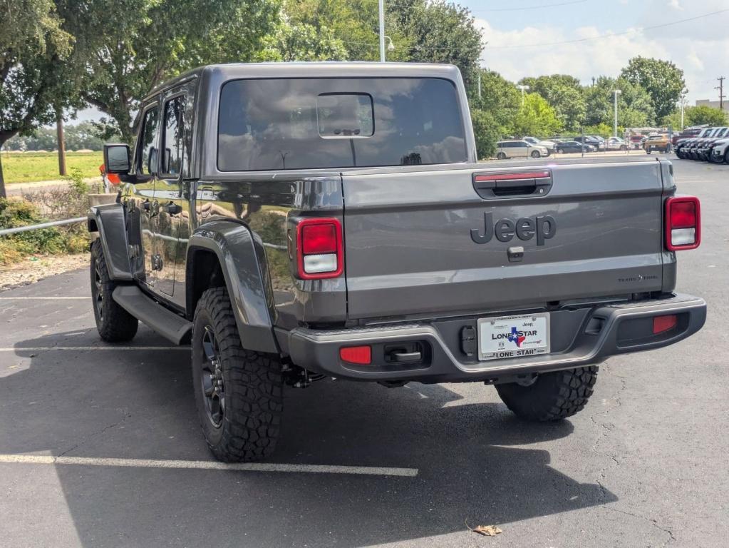new 2025 Jeep Gladiator car, priced at $39,854