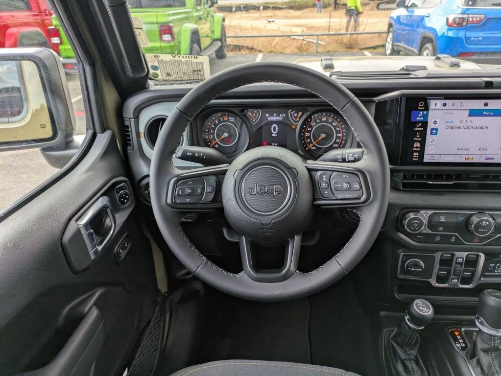 new 2025 Jeep Gladiator car, priced at $40,435