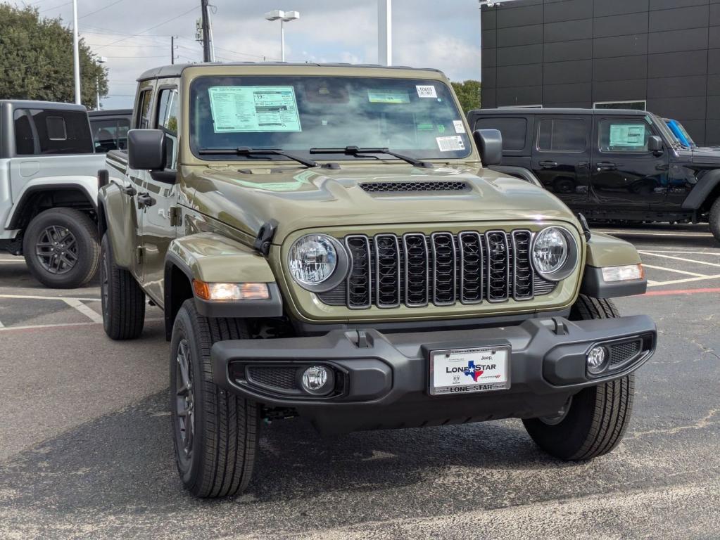 new 2025 Jeep Gladiator car, priced at $40,435