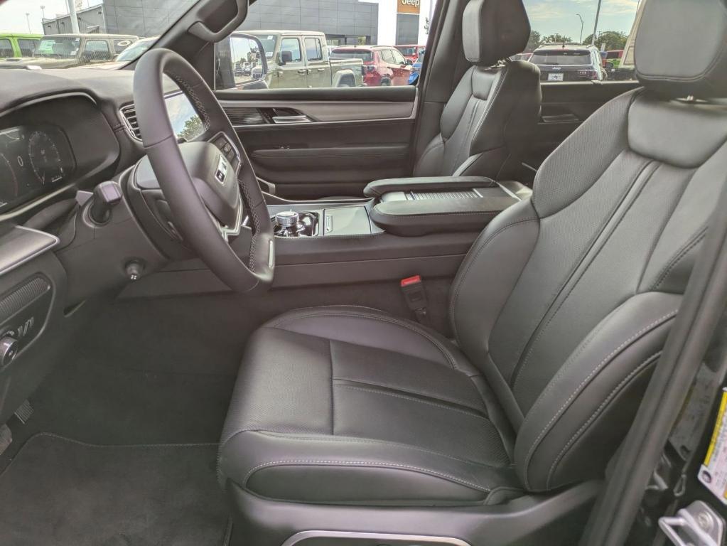 new 2025 Jeep Wagoneer L car, priced at $76,875