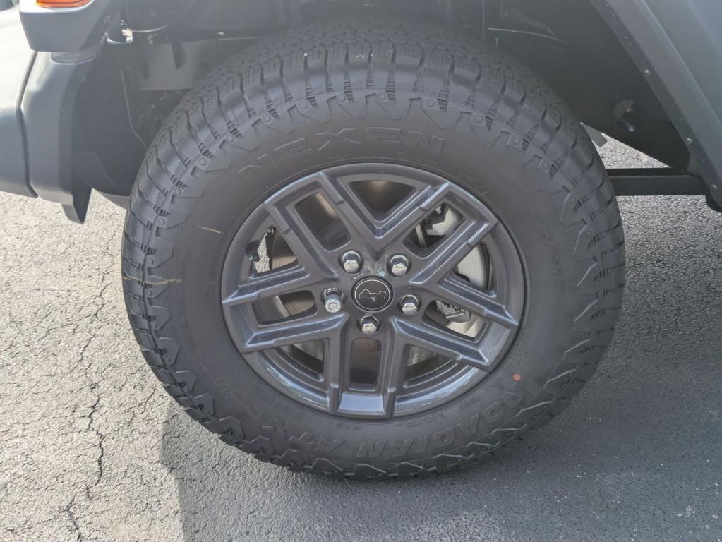 new 2025 Jeep Wrangler car, priced at $42,629