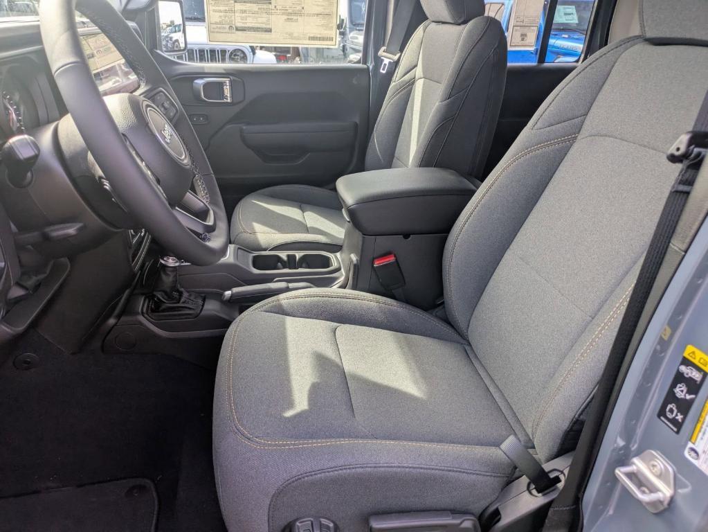 new 2025 Jeep Wrangler car, priced at $42,629
