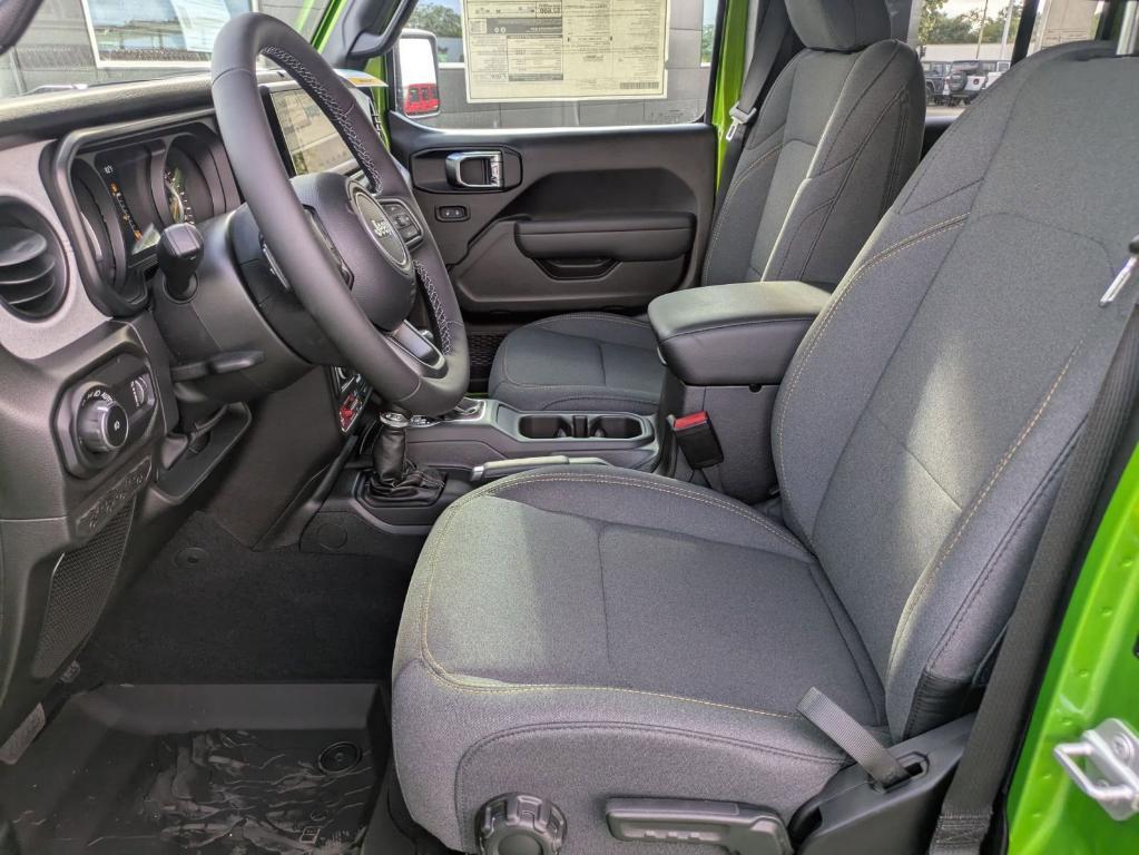 new 2025 Jeep Wrangler car, priced at $47,275
