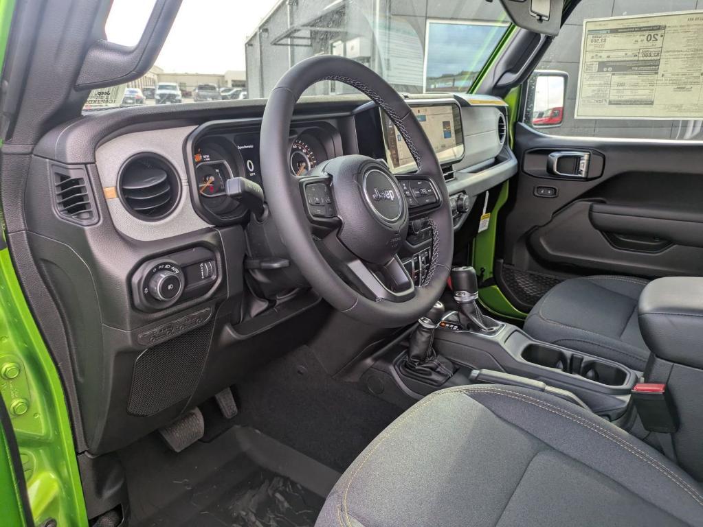 new 2025 Jeep Wrangler car, priced at $47,275