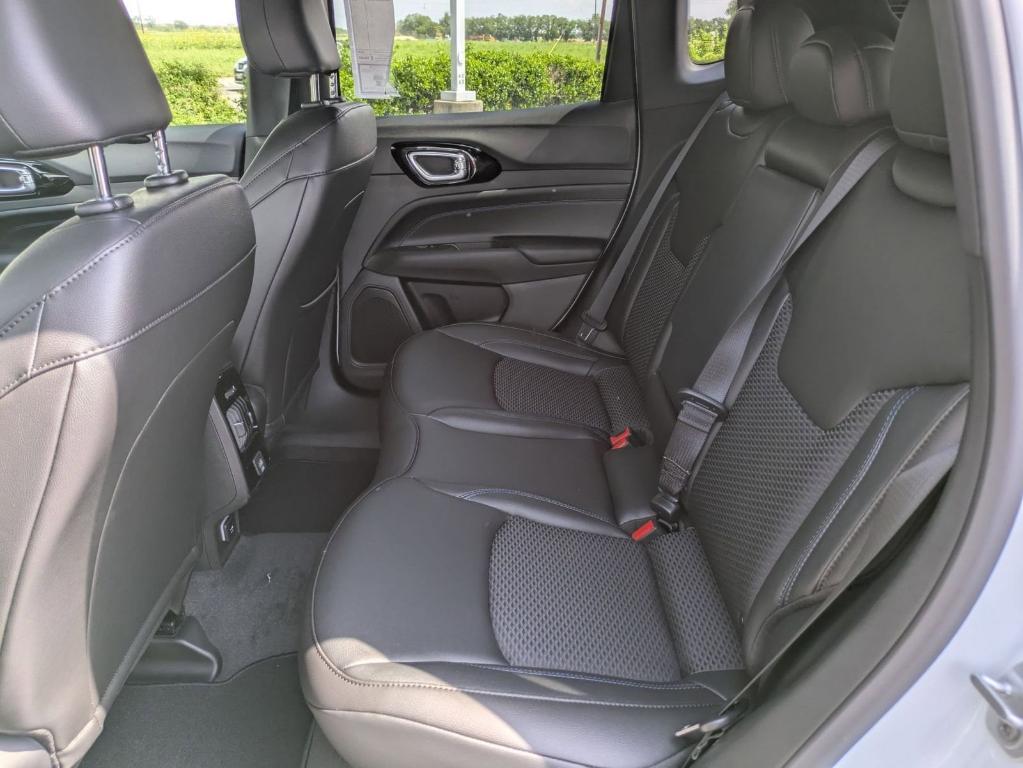 new 2025 Jeep Compass car, priced at $26,813