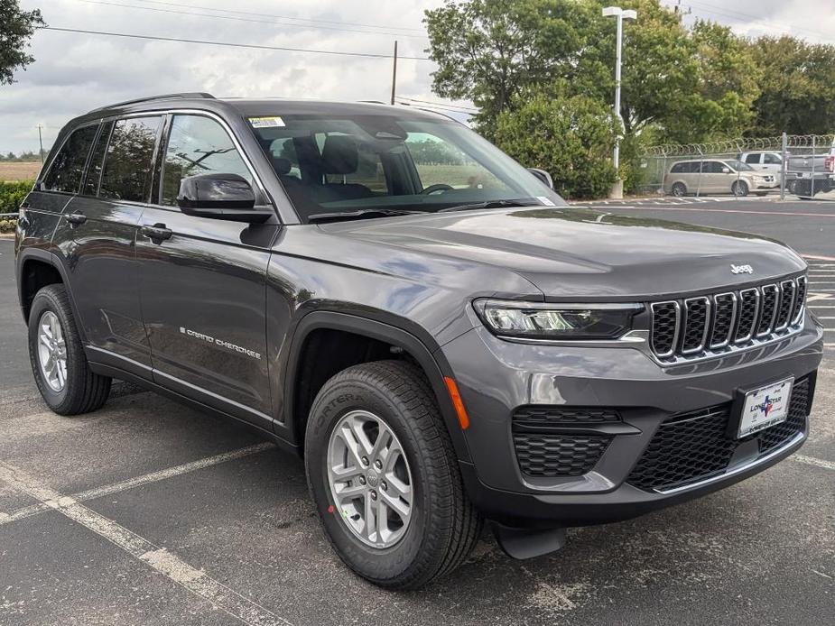 new 2025 Jeep Grand Cherokee car, priced at $38,920