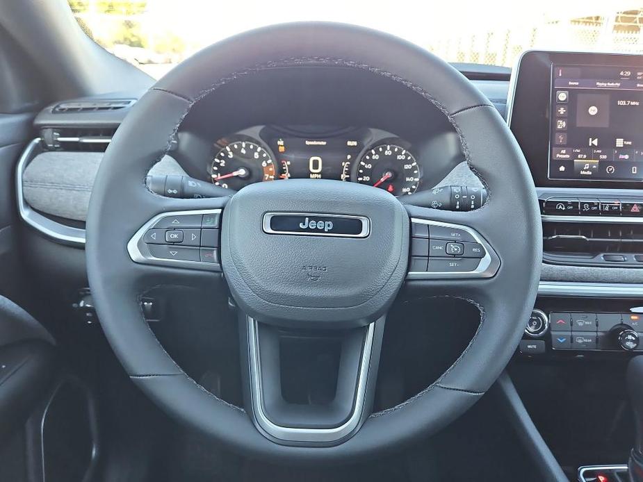 new 2025 Jeep Compass car, priced at $28,860