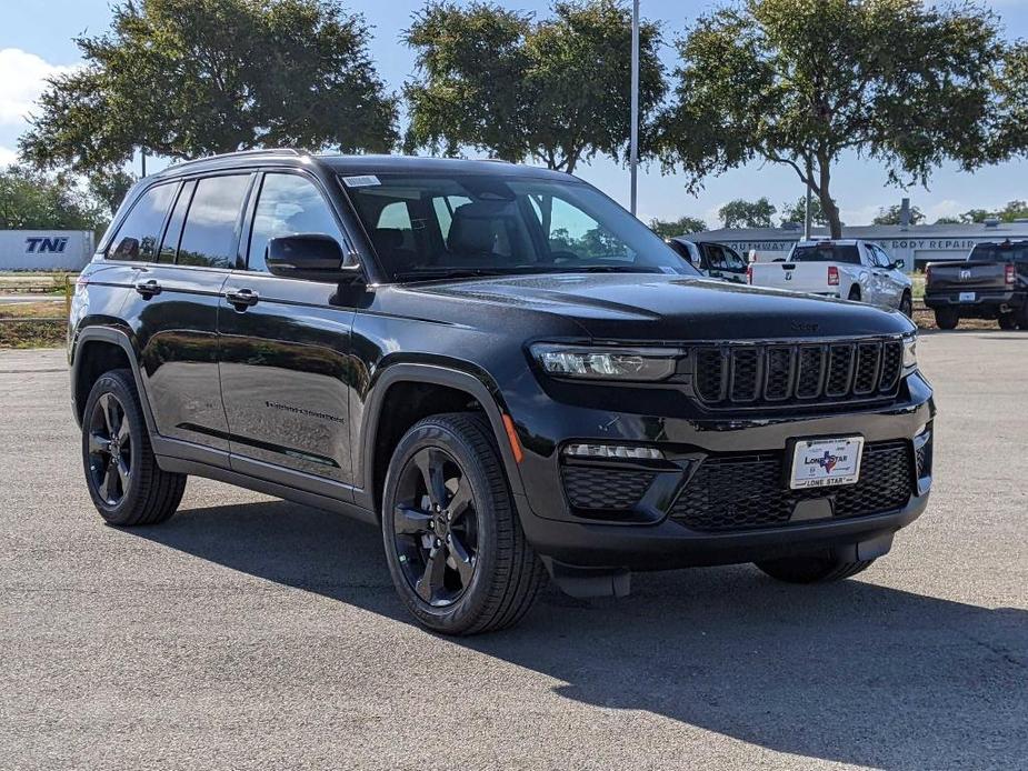 new 2024 Jeep Grand Cherokee car, priced at $42,415