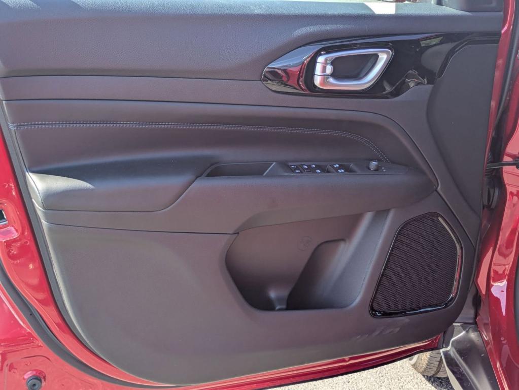 new 2026 Jeep Compass car, priced at $33,185