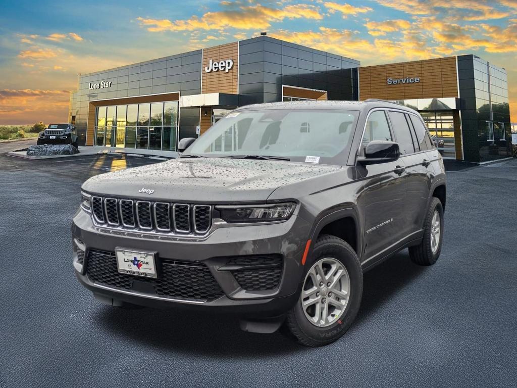 new 2025 Jeep Grand Cherokee car, priced at $33,870