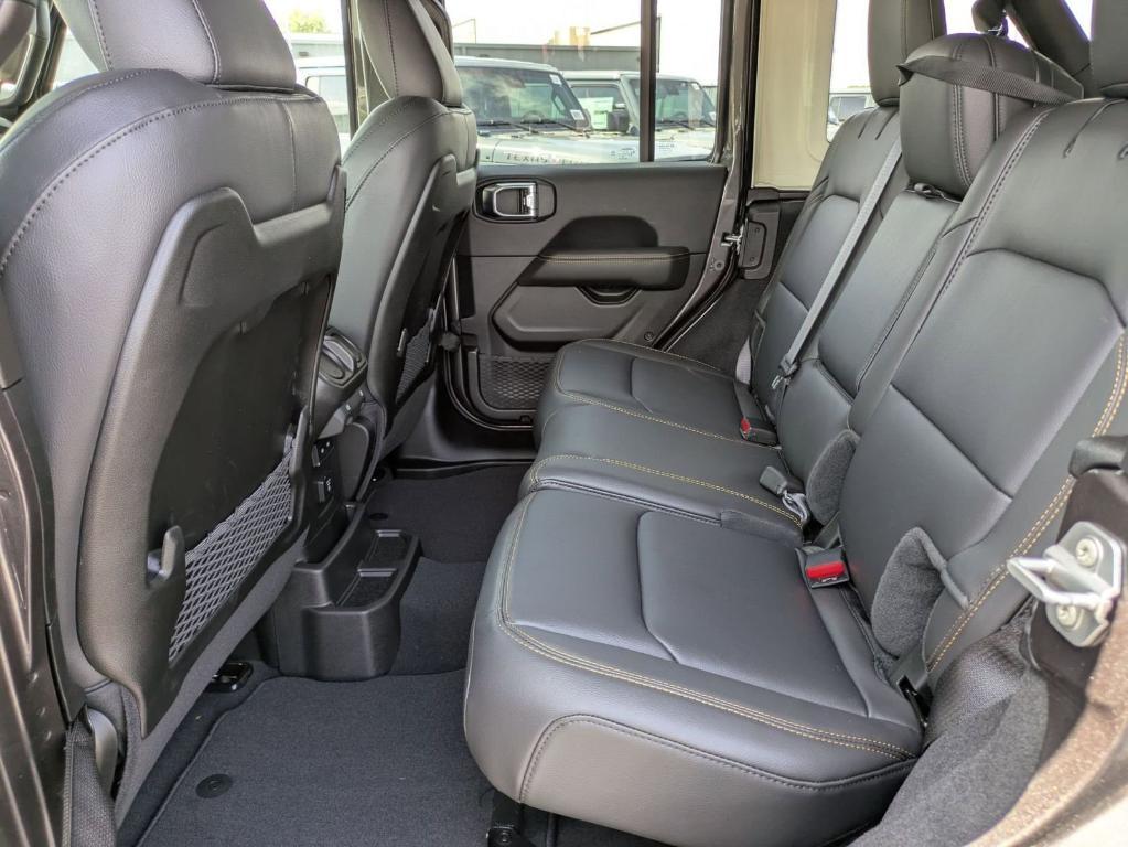 new 2025 Jeep Wrangler car, priced at $49,370