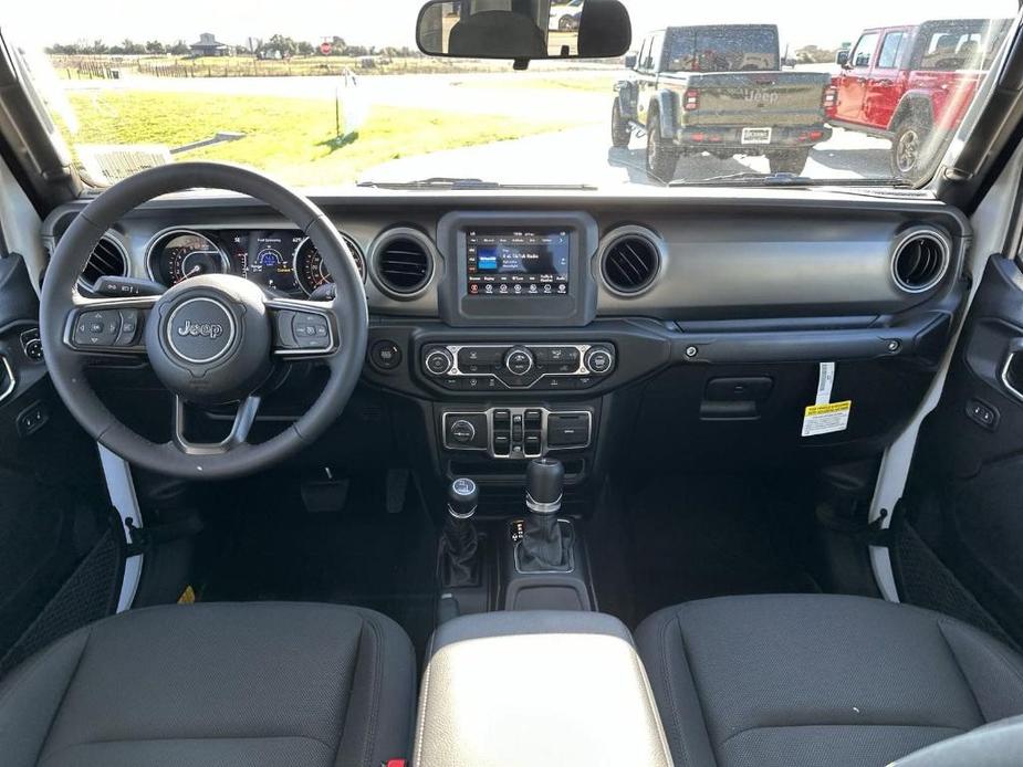 new 2023 Jeep Gladiator car, priced at $47,750