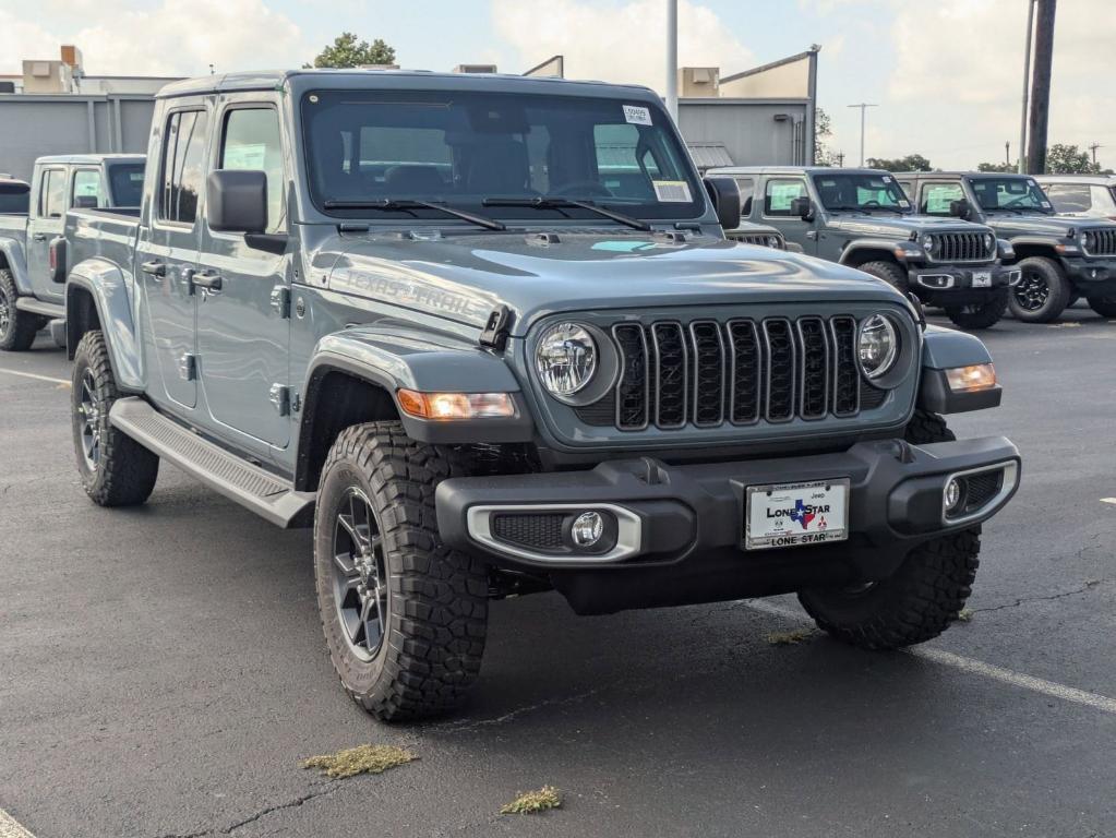 new 2025 Jeep Gladiator car, priced at $39,854