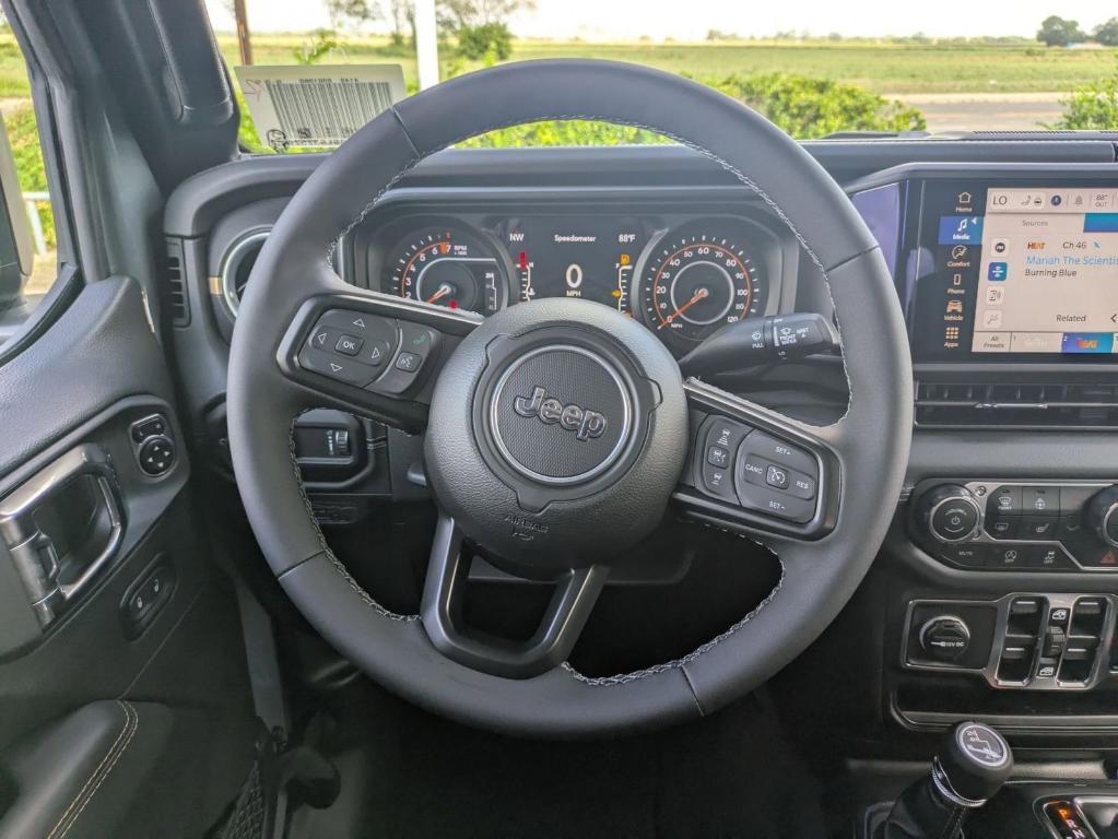 new 2025 Jeep Gladiator car, priced at $39,854