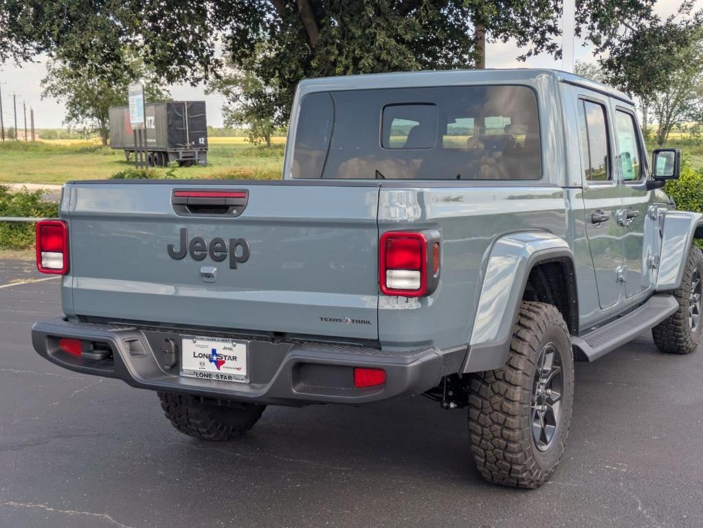 new 2025 Jeep Gladiator car, priced at $39,854