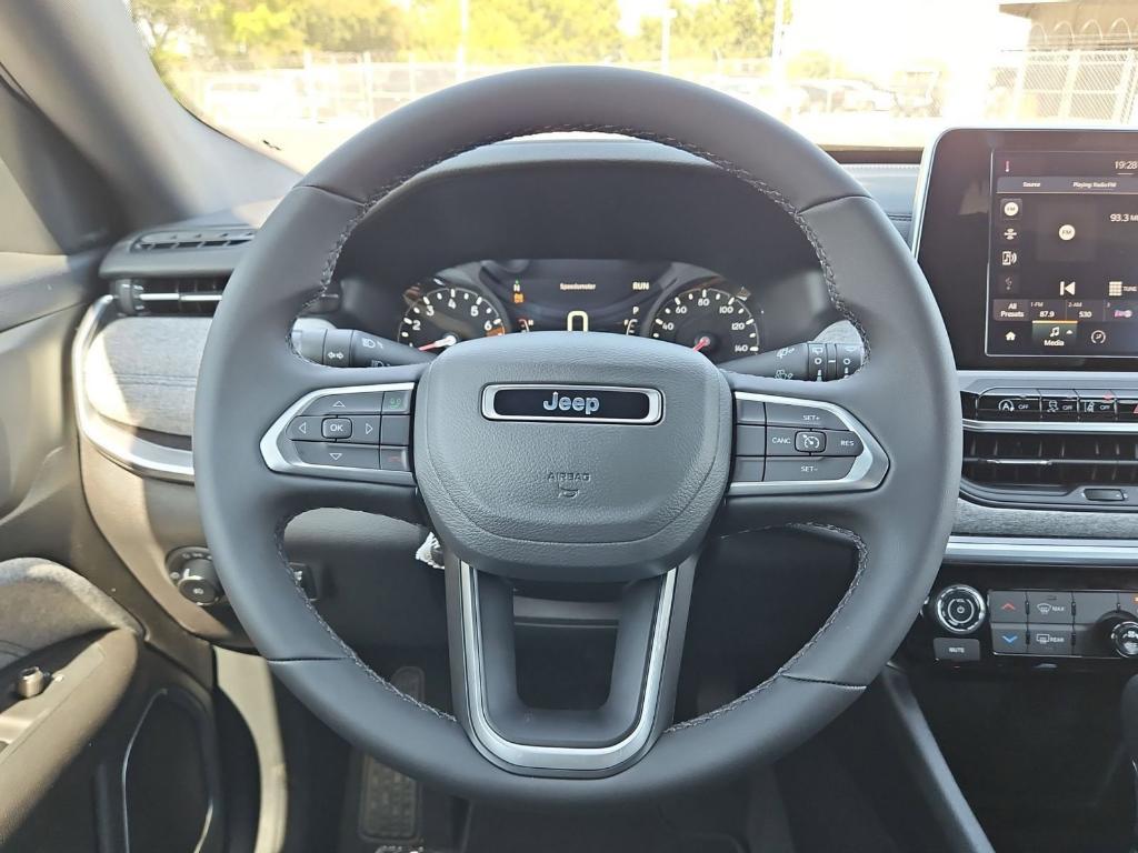 new 2025 Jeep Compass car, priced at $25,860