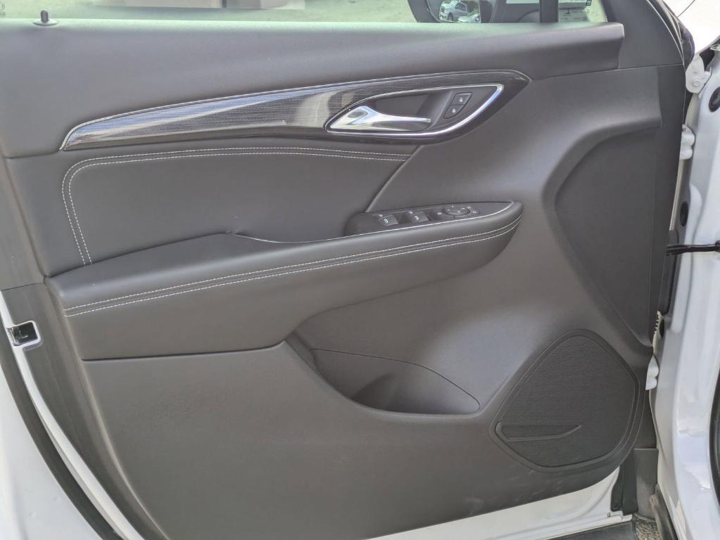 used 2023 Buick Envision car, priced at $26,795