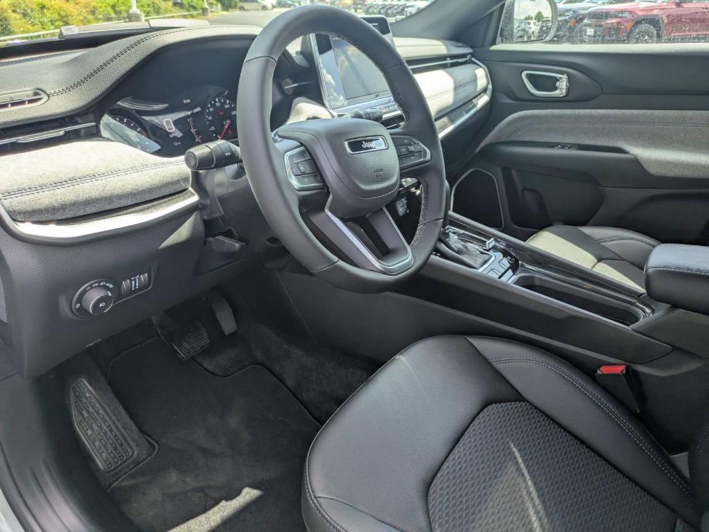new 2025 Jeep Compass car, priced at $25,413