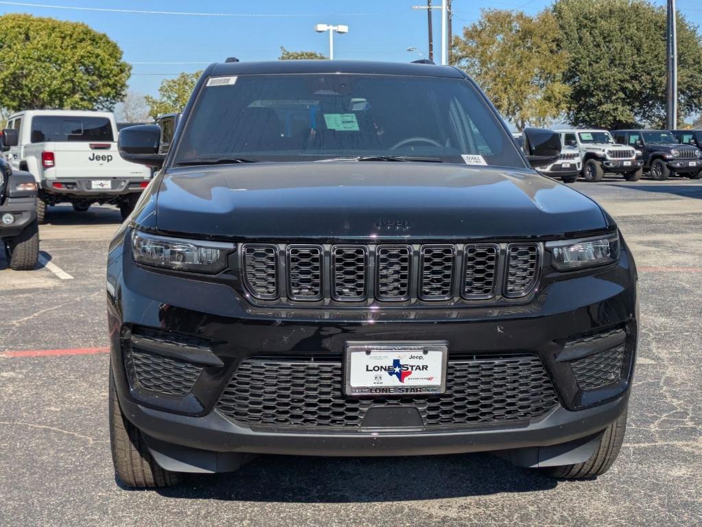 new 2025 Jeep Grand Cherokee car, priced at $38,730