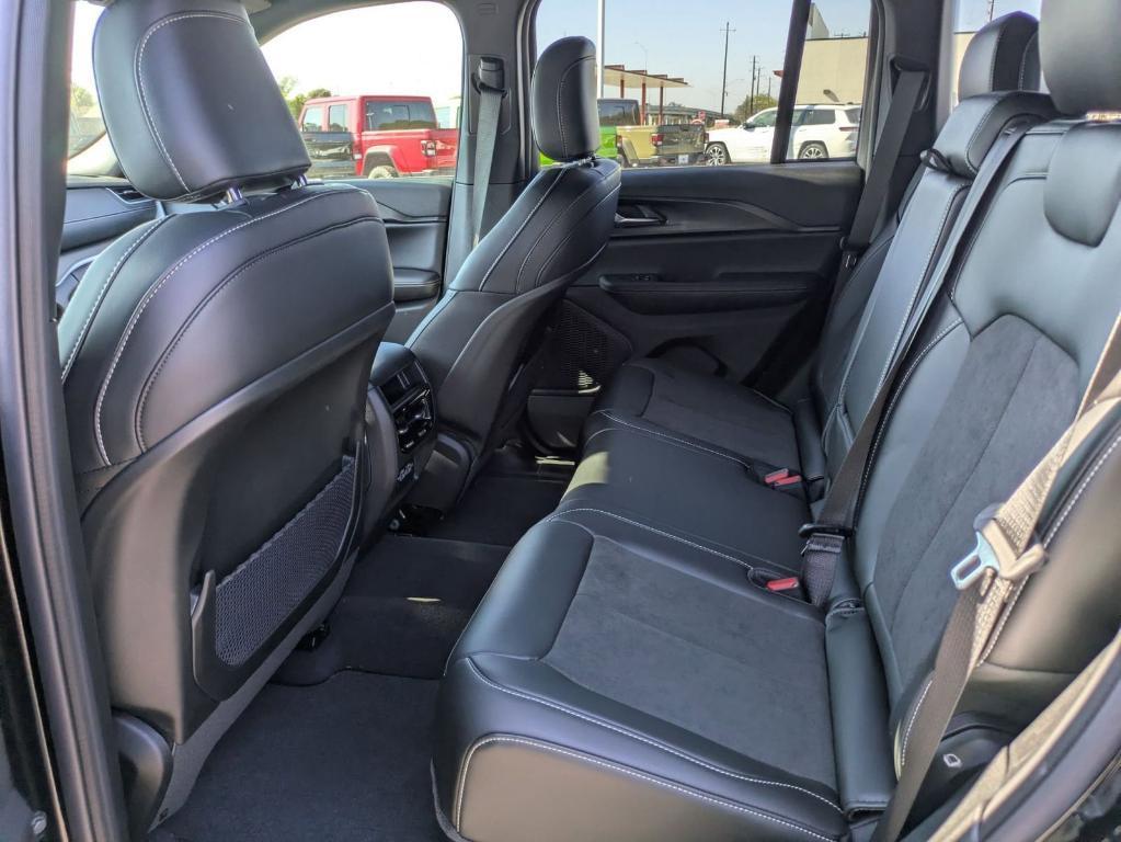 new 2025 Jeep Grand Cherokee car, priced at $38,730