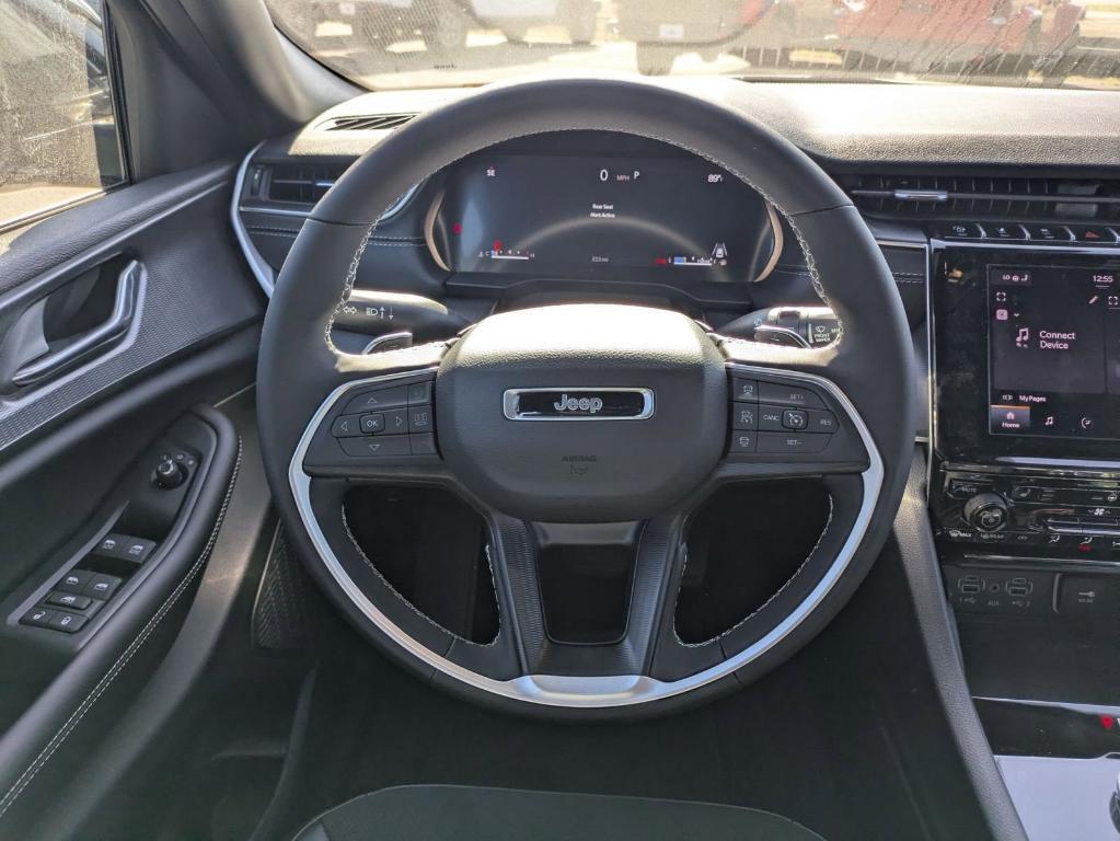 new 2025 Jeep Grand Cherokee car, priced at $38,730