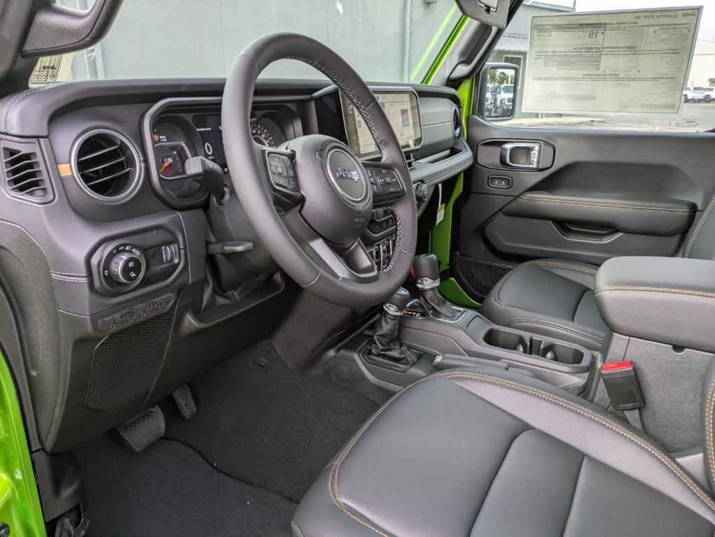 new 2025 Jeep Gladiator car, priced at $39,854