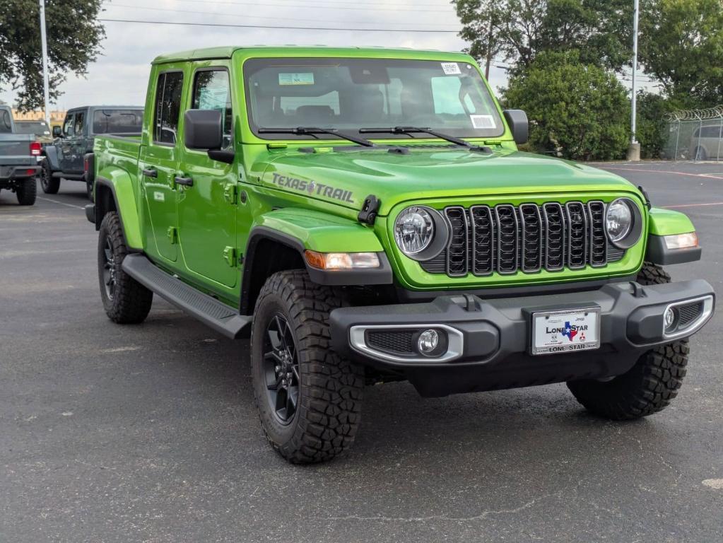 new 2025 Jeep Gladiator car, priced at $39,854