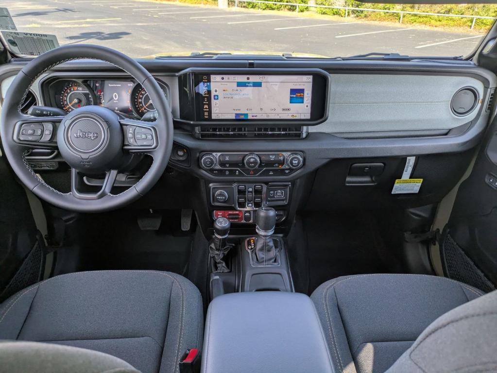 new 2025 Jeep Gladiator car, priced at $41,427