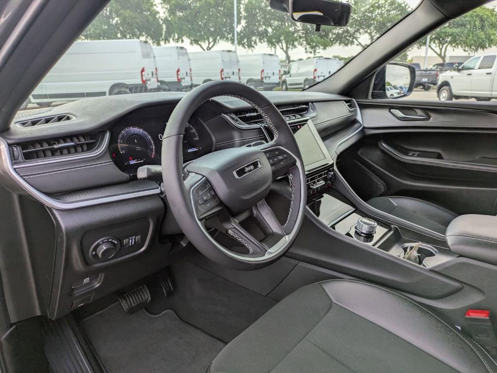 used 2025 Jeep Grand Cherokee L car, priced at $40,149