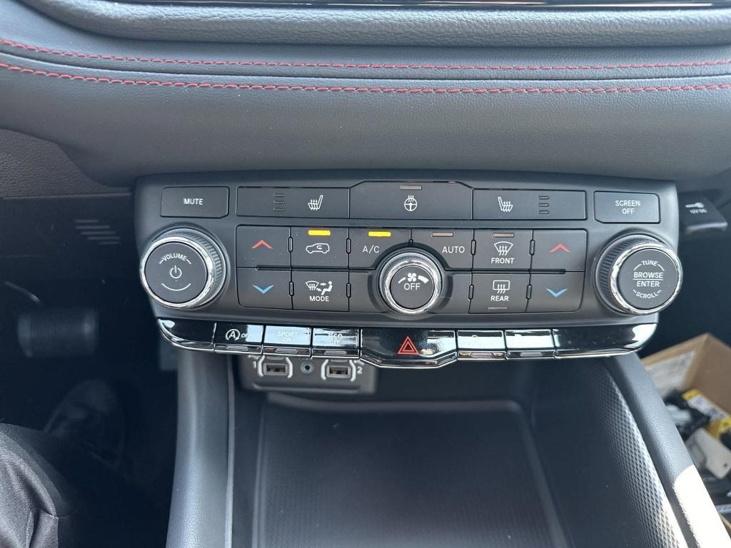 new 2024 Dodge Durango car, priced at $39,525