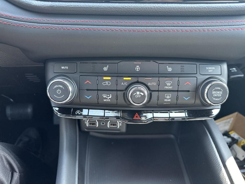 new 2024 Dodge Durango car, priced at $38,955