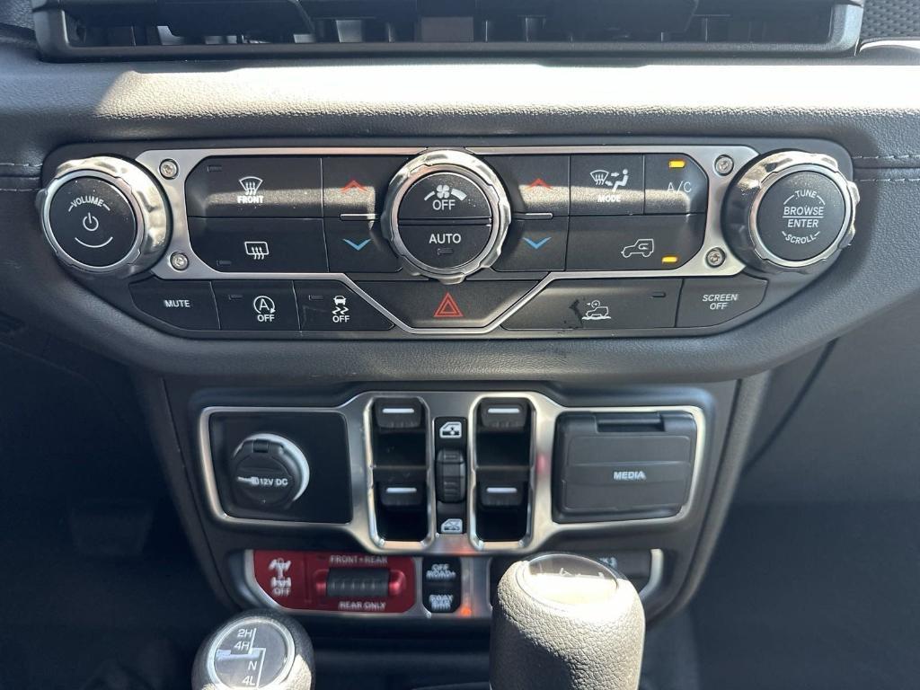 new 2024 Jeep Wrangler car, priced at $52,777