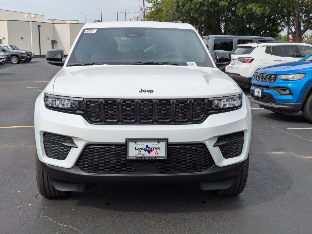 new 2025 Jeep Grand Cherokee car, priced at $37,384