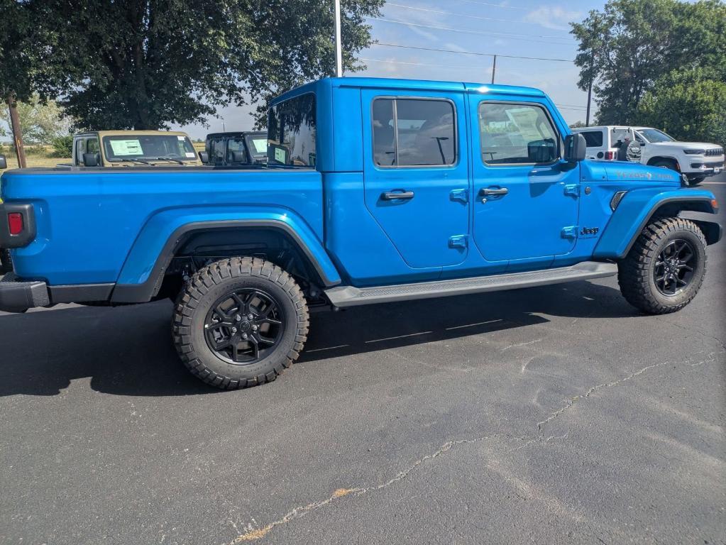new 2025 Jeep Gladiator car, priced at $39,854