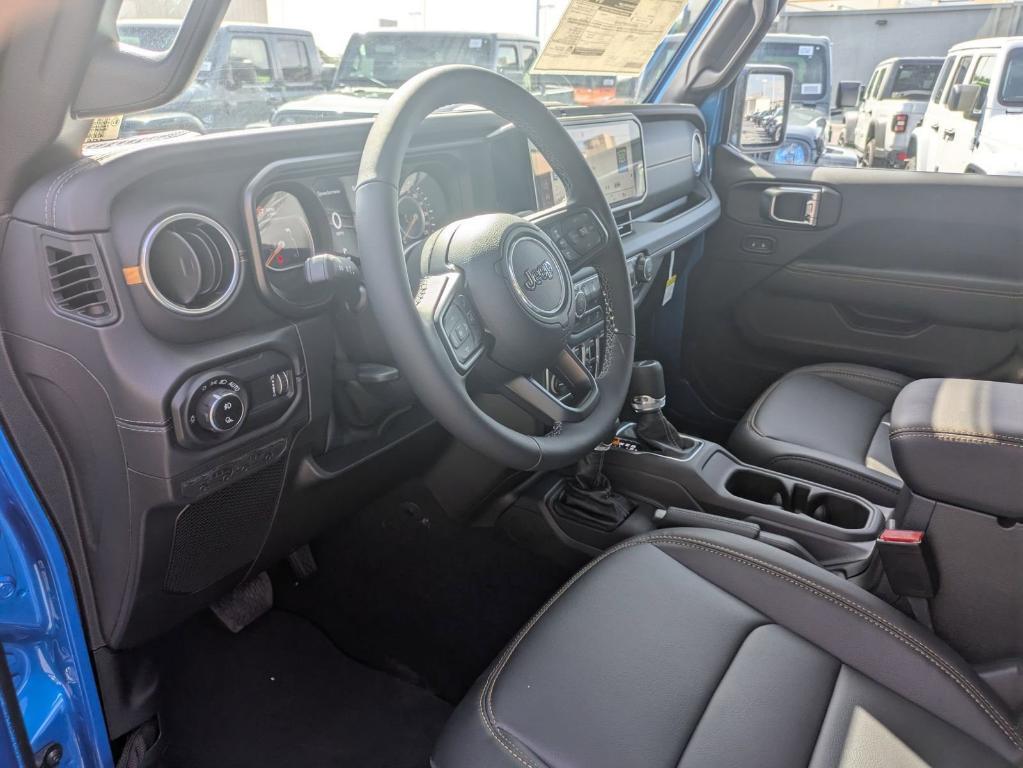 new 2025 Jeep Gladiator car, priced at $39,854