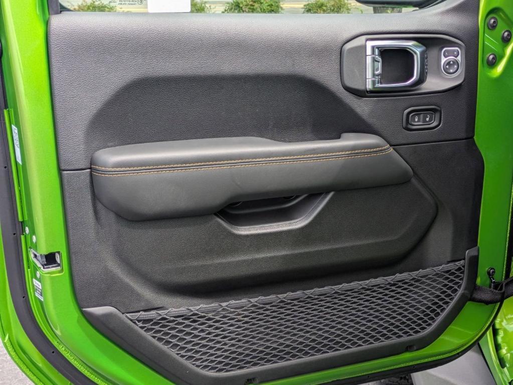 new 2025 Jeep Gladiator car, priced at $40,679