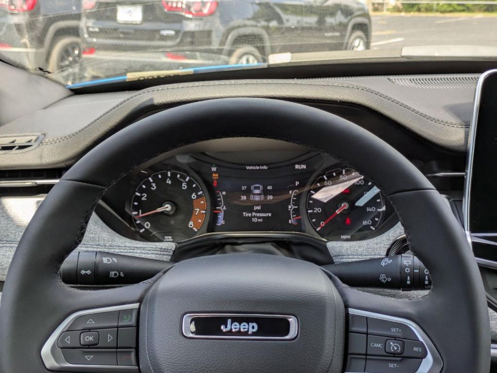 new 2025 Jeep Compass car, priced at $25,413