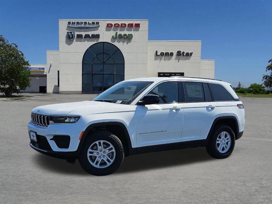 new 2025 Jeep Grand Cherokee car, priced at $39,830