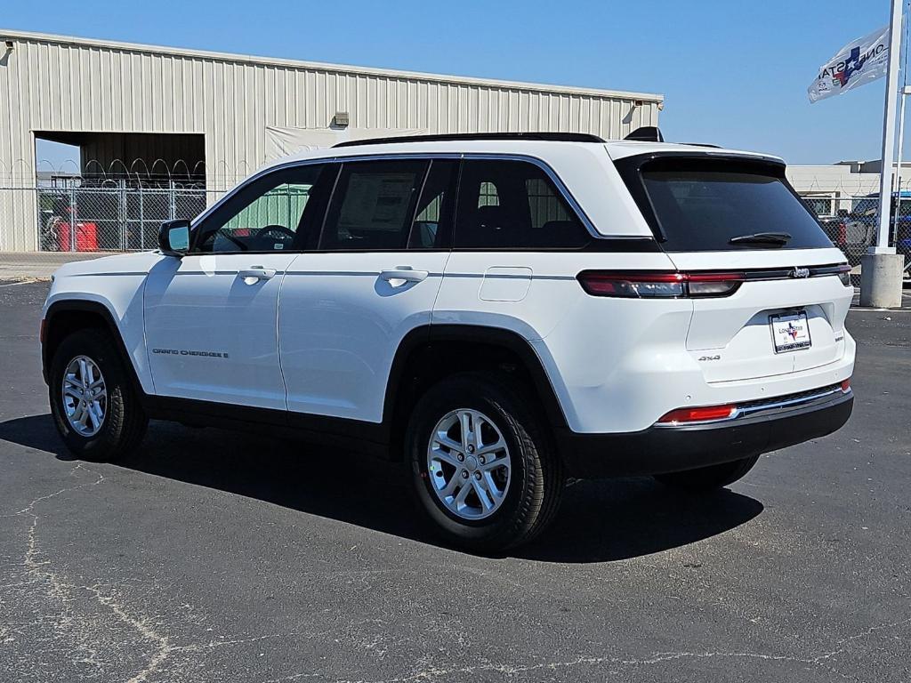 new 2025 Jeep Grand Cherokee car, priced at $32,310