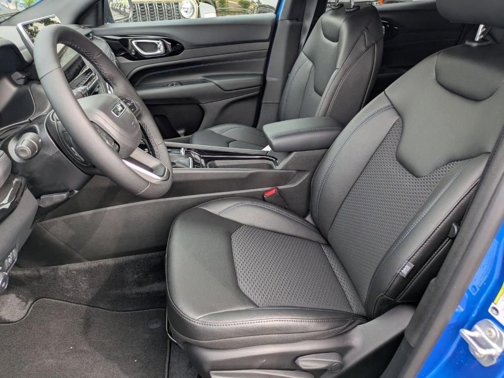 new 2025 Jeep Compass car, priced at $27,408