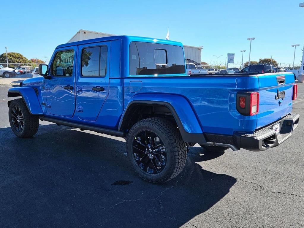 new 2025 Jeep Gladiator car, priced at $39,455