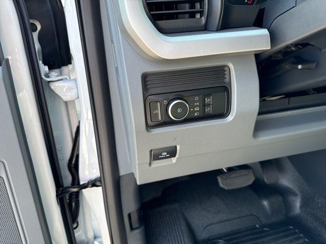 new 2024 Ford F-350 car, priced at $41,958