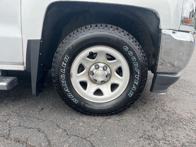 used 2018 Chevrolet Silverado 1500 car, priced at $25,995