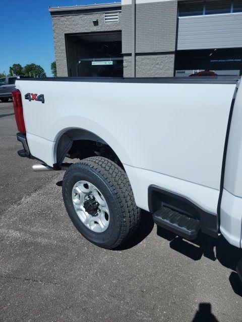 new 2025 Ford F-350 car, priced at $53,650
