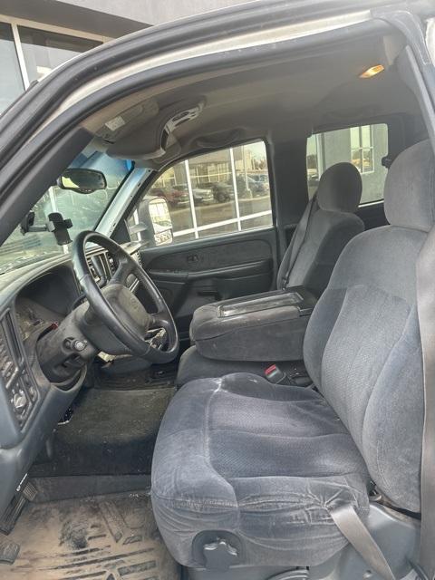 used 2000 Chevrolet Silverado 2500 car, priced at $3,500