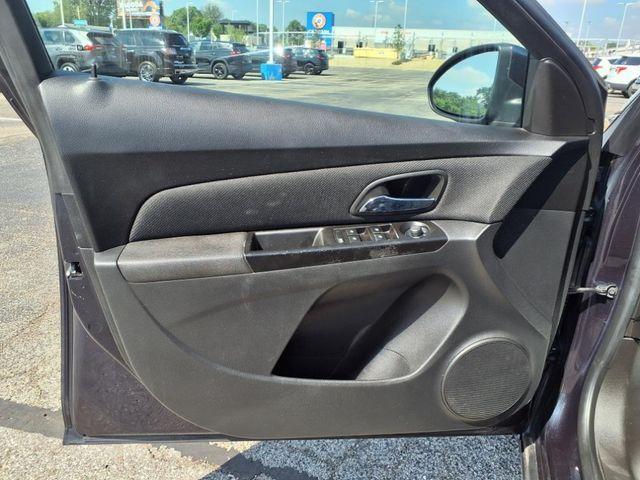 used 2014 Chevrolet Cruze car, priced at $8,995
