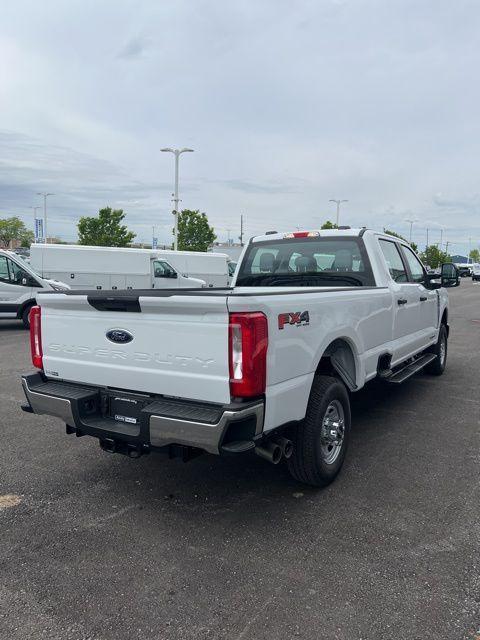 new 2025 Ford F-350 car, priced at $65,430