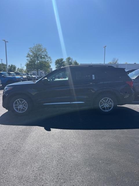 new 2025 Ford Explorer car, priced at $37,350