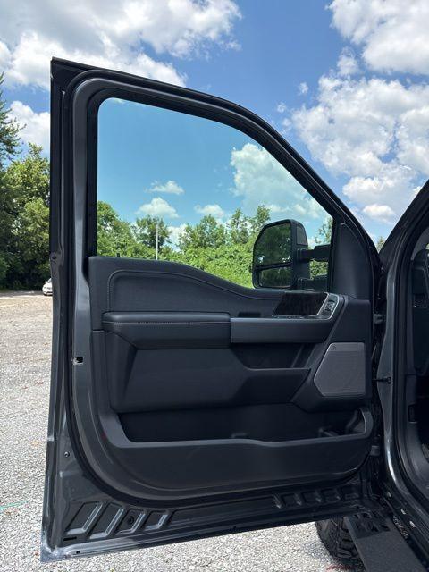 new 2025 Ford F-250 car, priced at $74,570